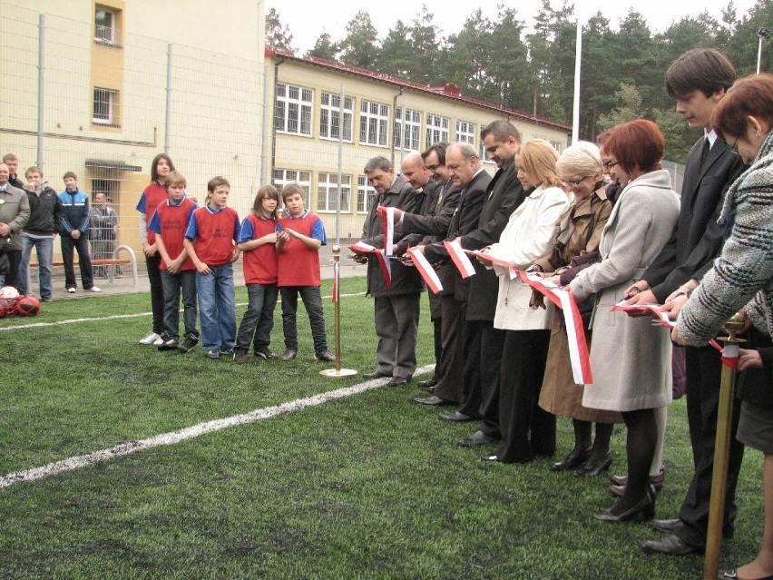 Żarki Letnisko: Drugi Orlik w gminie Poraj