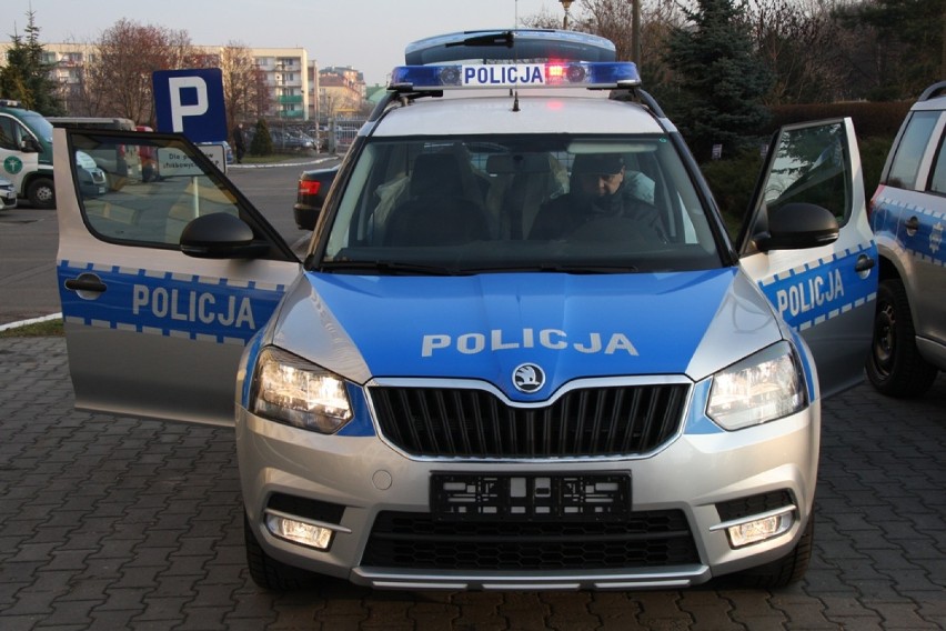 Nowe skody yeti będą służyć mazowieckim policjantom
