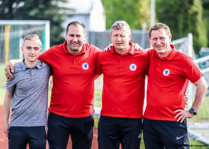 Piłka nożna. Grom Nowy Staw uległ na wyjeździe Gryfowi Słupsk. Nowostawianie grają też w UEFA Regions' Cup