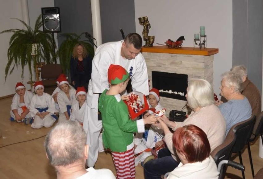 Z mikołajkową wizytą u pensjonariuszy Domu Opieki Społecznej w Sandomierzu