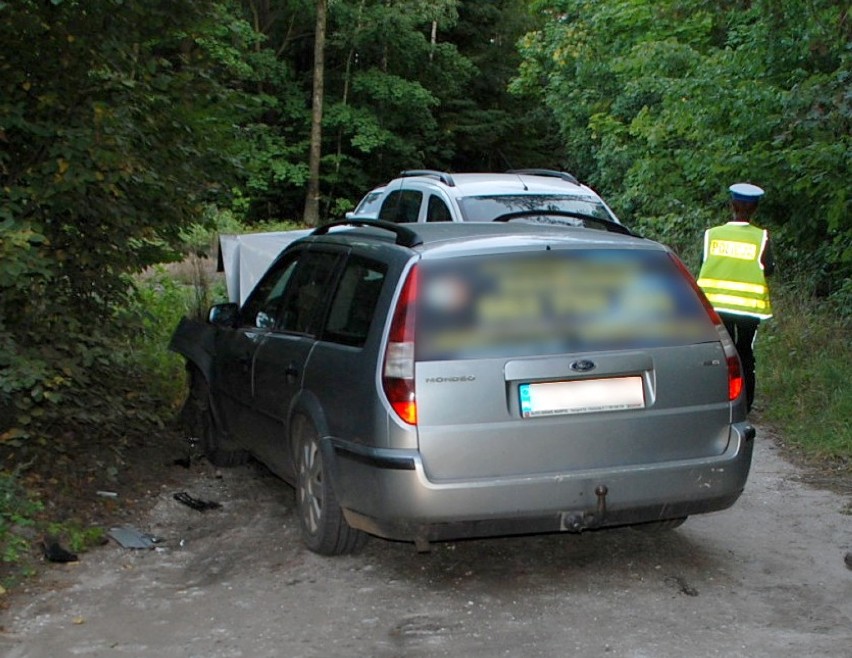 Płaczewo. Nie dostosował prędkości i uderzył czołowo w nadjeżdżające auto. Ranny mężczyzna trafił do szpitala ZDJĘCIA 