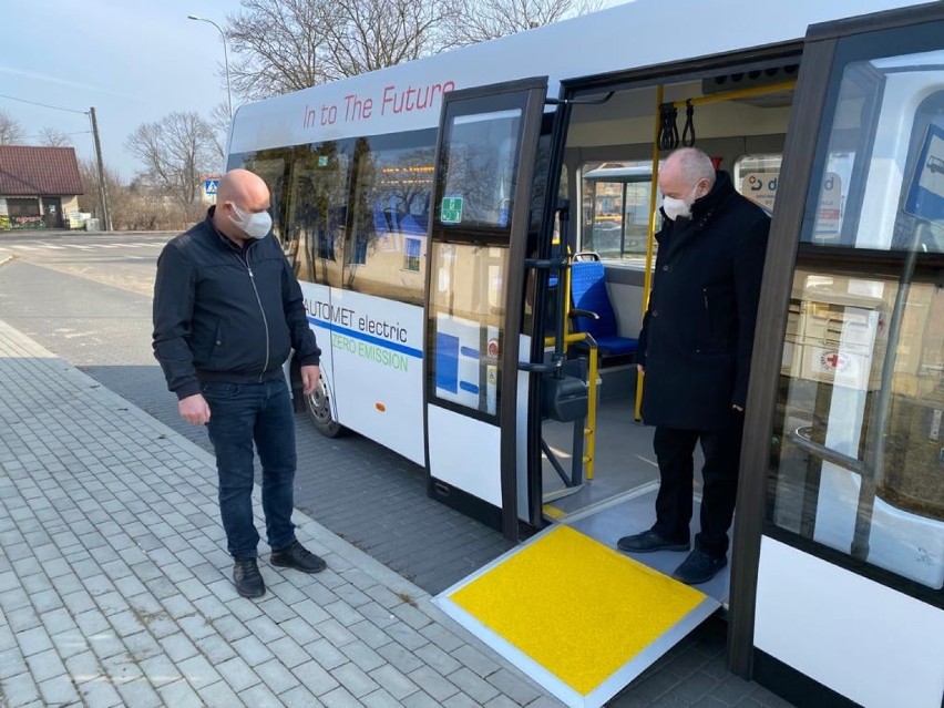 W gminie Cedry Wielkie i Kolbudy testują autobus elektryczny |ZDJĘCIA