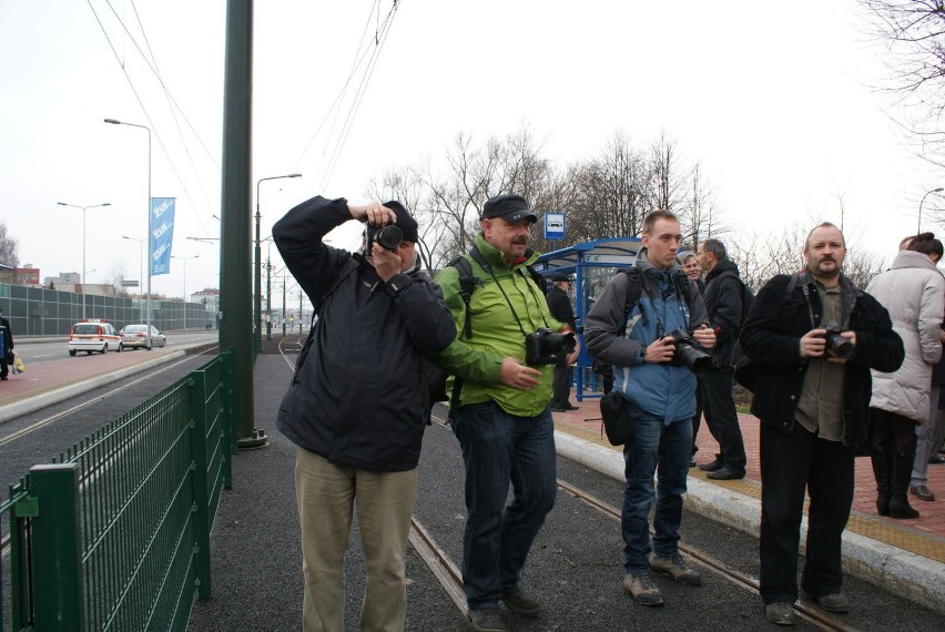 Fotoreporterzy na nowej linii tramwajowej
