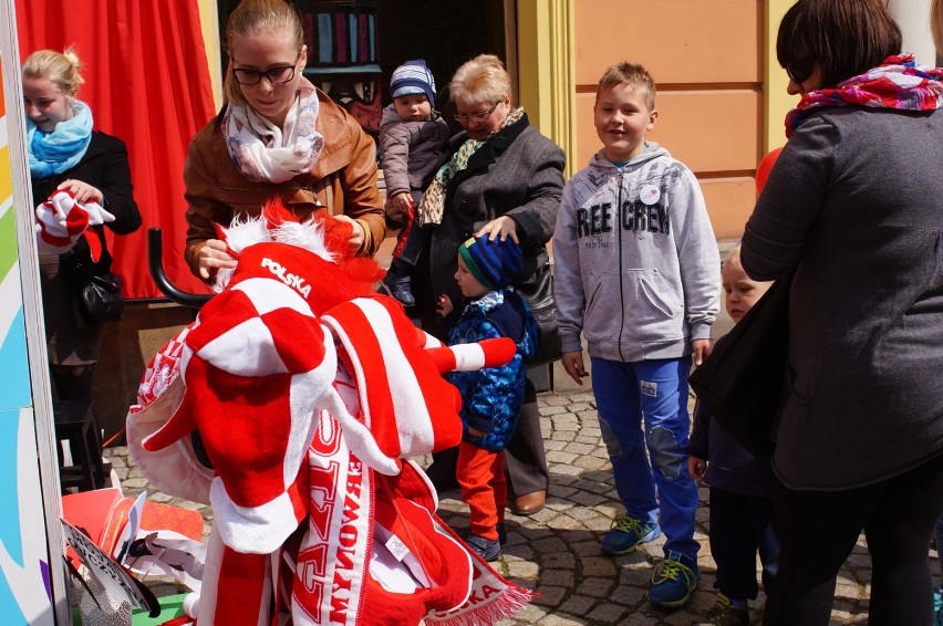 Dzień Flagi w Świdnicy. Na Rynku mnóstwo atrakcji! (FOTO