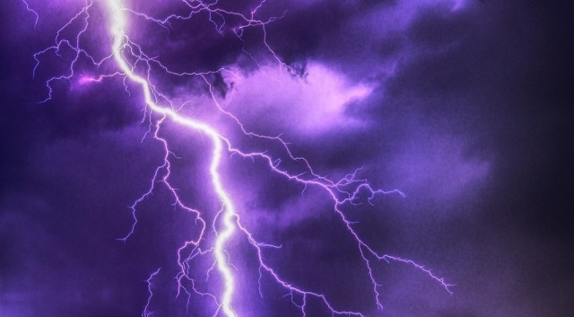 Instytut Meteorologii i Gospodarki Wodnej ostrzega przed burzami.