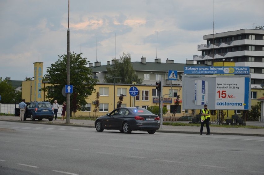 Wypadek przy wjeździe na wiadukt w Skierniewicach