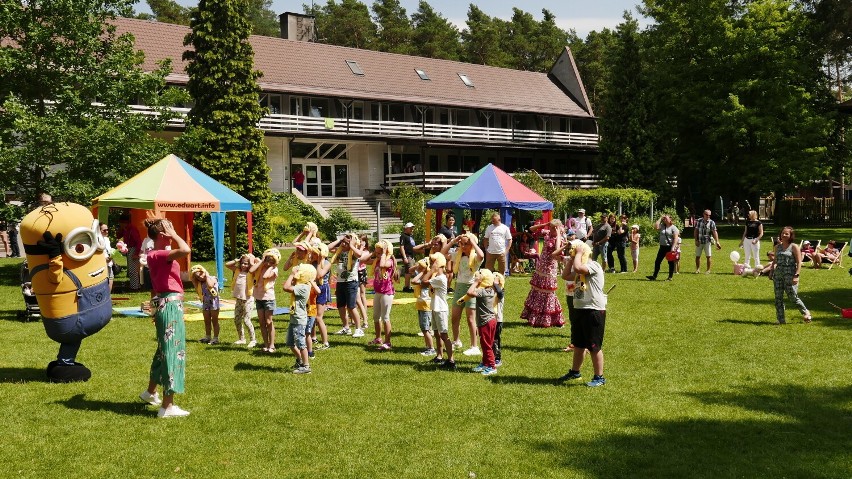 Ceramika Paradyż zorganizowała piknik dla dzieci pracowników i uchodźców z Ukrainy [ZDJĘCIA]