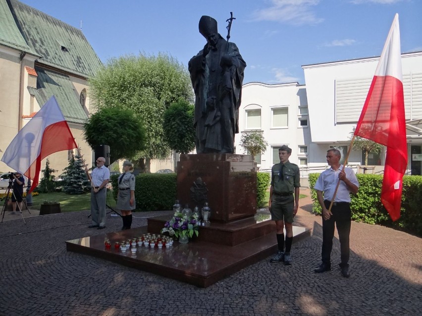 74. rocznica wybuchu Powstania Warszawskiego. Uroczystości w Wieluniu [ZDJĘCIA, FILM]