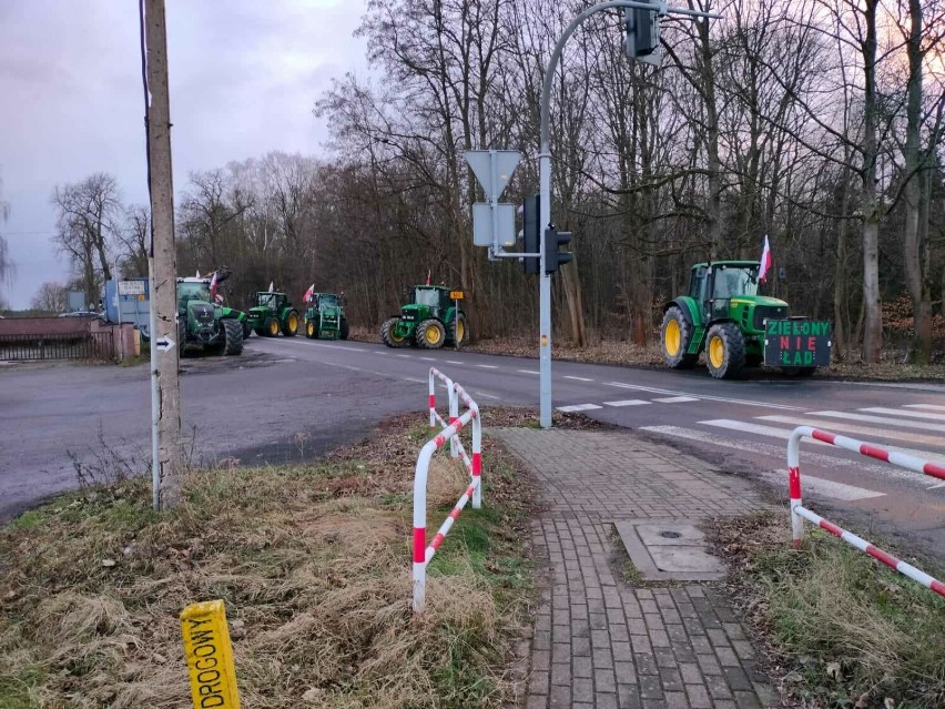 Protest rolników. DK24 w Gorzyniu była blokowana do środy rano!