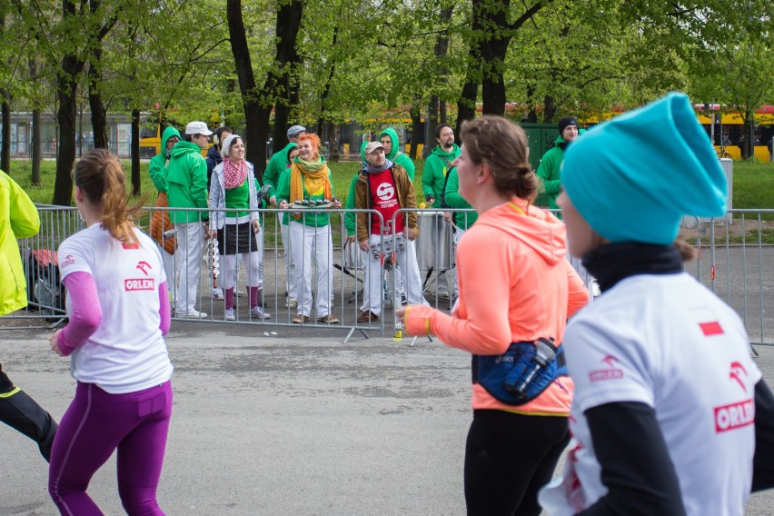 Bieg OSHEE 10 km. Orlen Warsaw Marathon 2016. Zdjęcia...