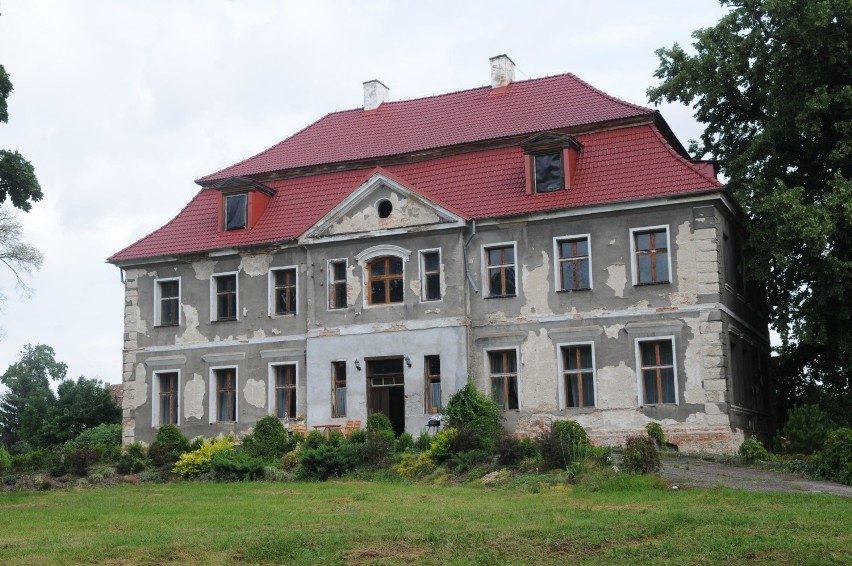 Pałac w Chichach ma niezwykłą historię. Także tę najnowszą z...