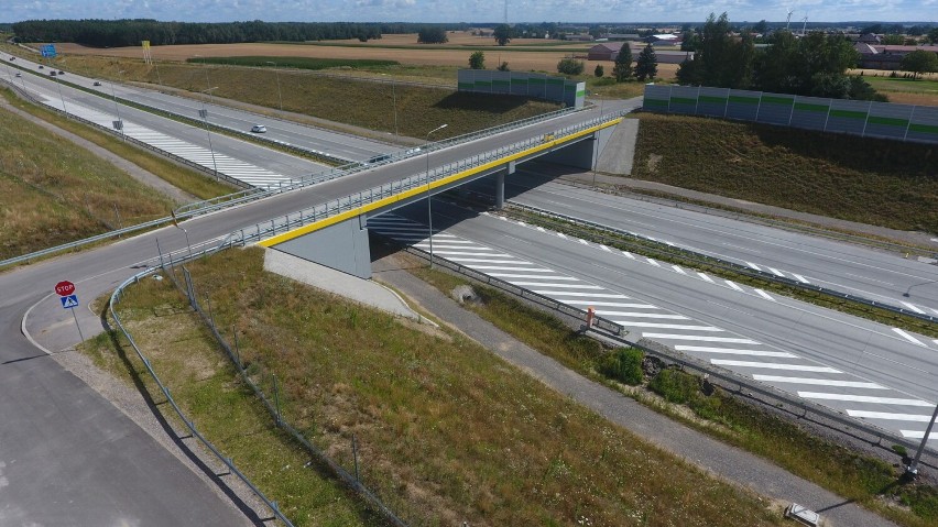Autostrada A1 na odcinku Tuszyn - Piotrków, lipiec -...