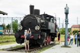 Spacerowali z przewodnikiem po starej dzielnicy kolejowej, poznawali historię kolei w Bydgoszczy [zdjęcia]