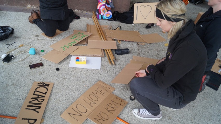 Czarny protest w Jastrzębiu: kobiety wezmą udział w marszu