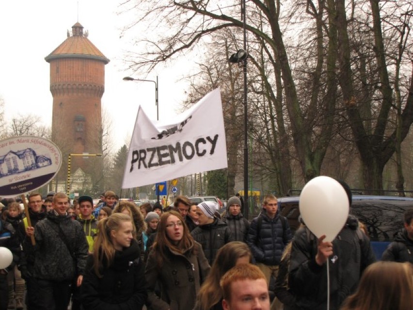 Marsz przeciwko przemocy w Tczewie