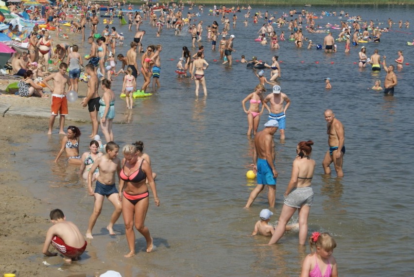 Pogoria III wypełniła się w sobotę plażowiczami