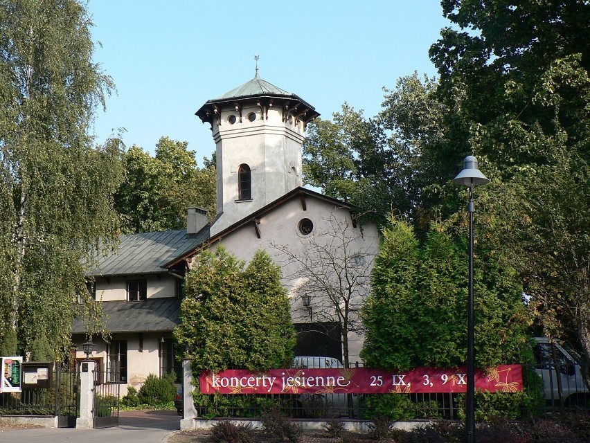 Warto odwiedzić także Muzeum Starożytnego Hutnictwa...