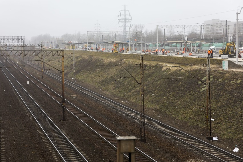 Warszawa Główna prawie gotowa. Po 24 latach przerwy na odbudowaną stację wjadą pociągi