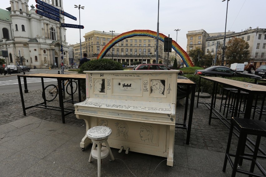 Pianina miejskie pojawiły się na ulicach Warszawy