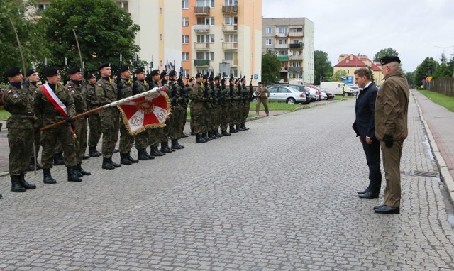 W Międzyrzeczu rozpoczęło się święto stacjonującej w tym mieście 17. Wielkopolskiej Brygady Zmechanizowanej. W programie m.in. defilada samobieżnych moździerzy Rak.