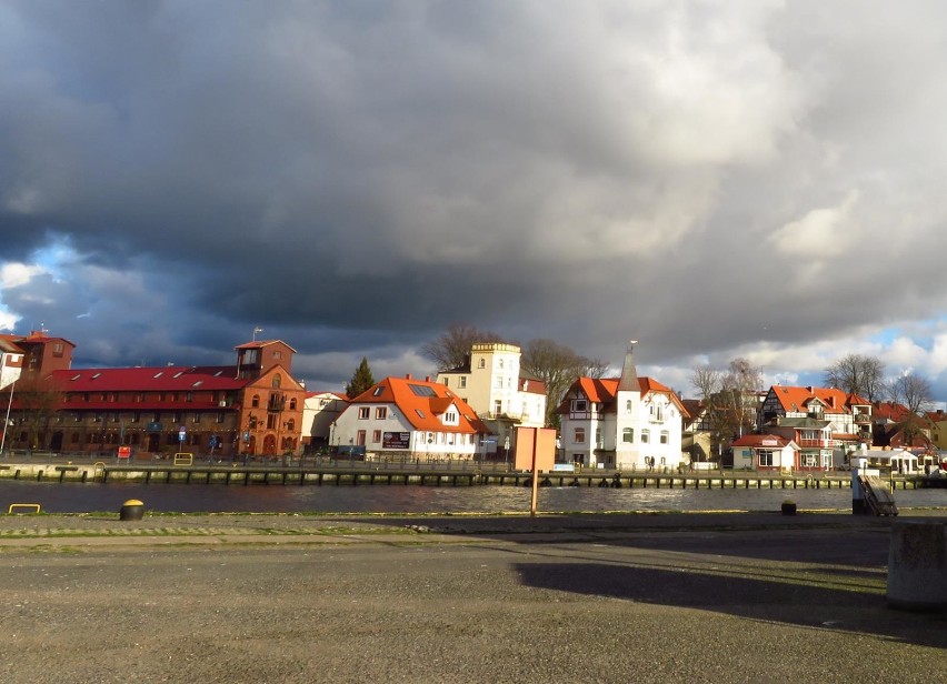 Ustka jest piękna nawet w czasie kwarantanny [ZDJĘCIA]