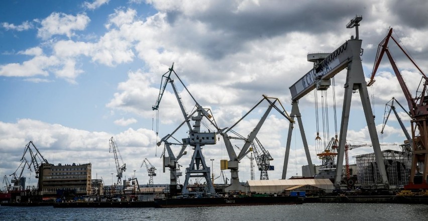 Baza Paliw na Dębogórzu powiększyła się o dwa dodatkowe rurociągi. Port Gdynia i PERN deklarują dalszą współpracę
