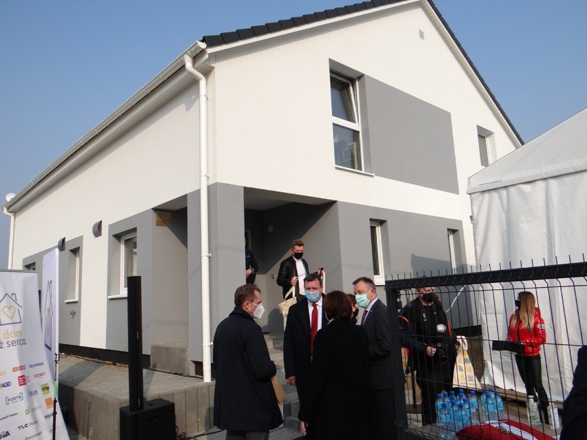 Rok temu zaczęła się budowa "domu z serca" w Wierzbicy. Budimex już buduje kolejny