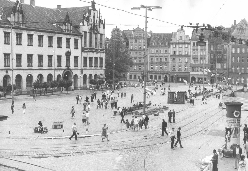 Wrocław w latach 80-tych. Tak wyglądał! (ZDJĘCIA)