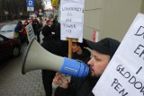 Poznań: Anarchiści protestowali przed ZKZL [ZDJĘCIA, WIDEO]