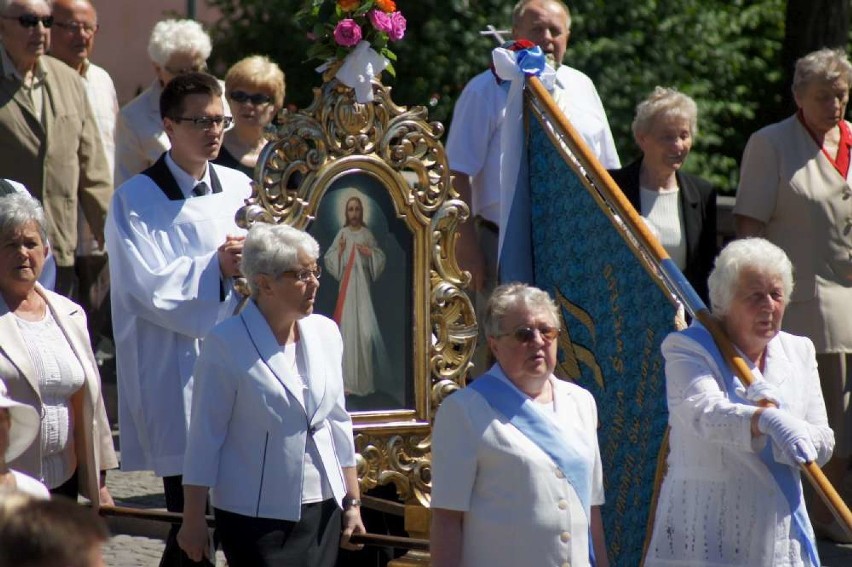 Boże Ciało w Kaliszu. Procesja ulicami miasta