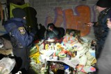 Tak żyją bezdomni w Toruniu. Mieszkają w dramatycznych warunkach. Zobacz zdjęcia