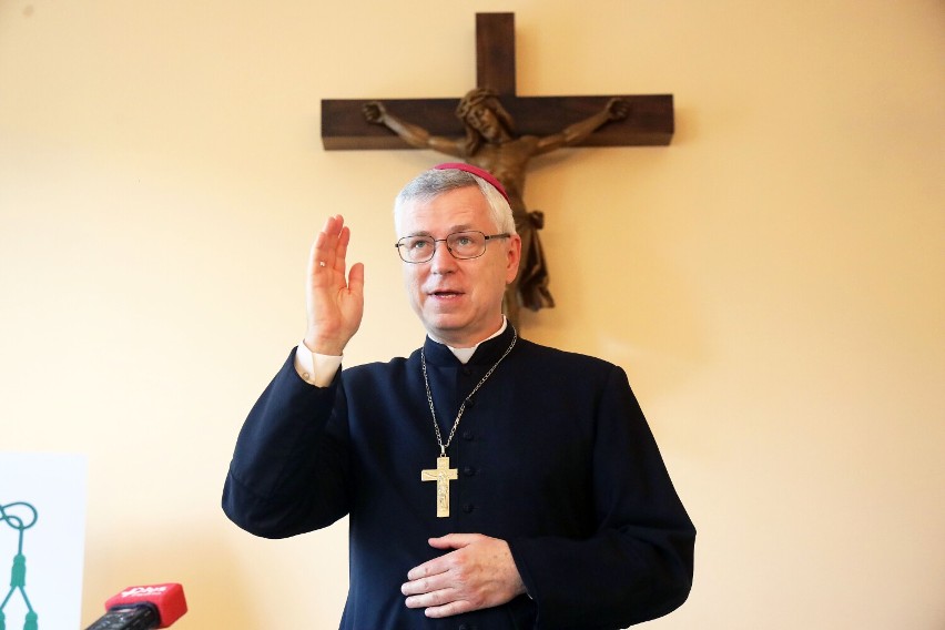Nowy biskup legnicki Andrzej Siemieniewski spotkał się z dziennikarzami