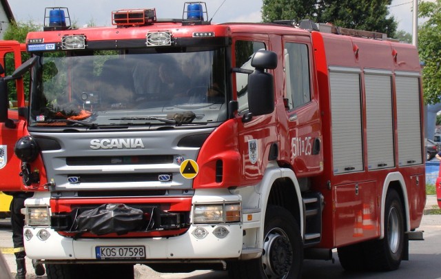 Na miejscu zdarzenia w Porębie Wielkiej interweniowali strażacy z JRG PSP Oświęcim i OSP Poręba
