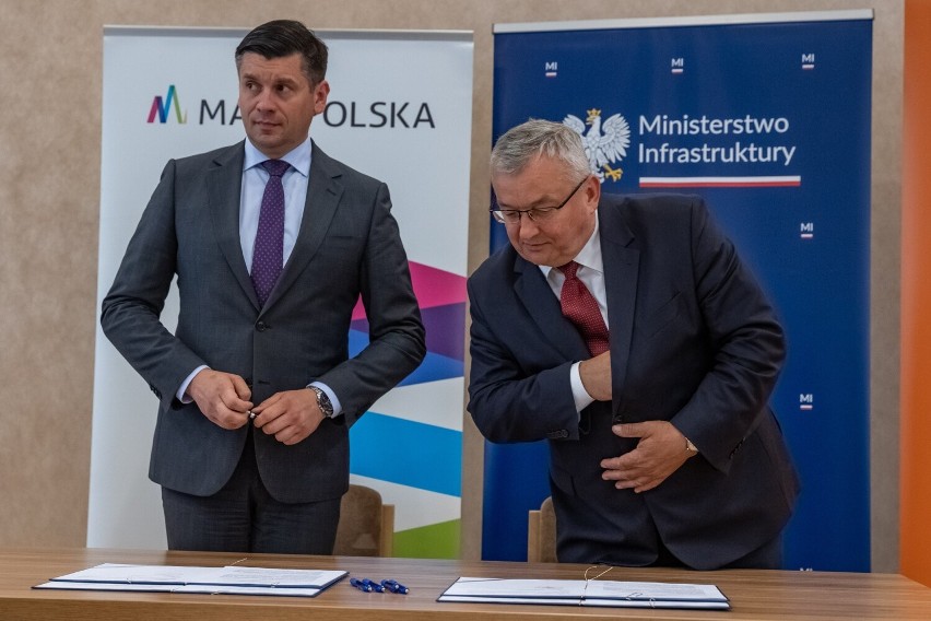 W Krakowie podpisano umowę na budowę II etapu obwodnicy...