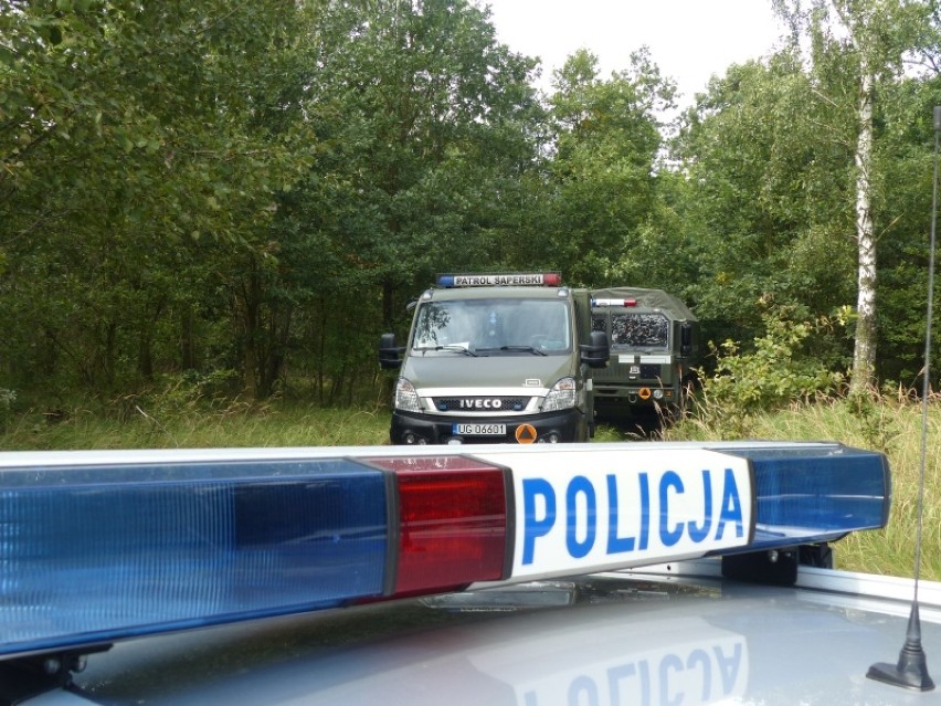 Policjanci wykopali w Borowie ponad 400 niewybuchów [FOTO]
