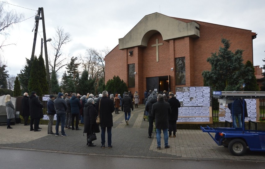 Pogrzeb Ryszarda Mazeranta, byłego nauczyciela i dyrektora...