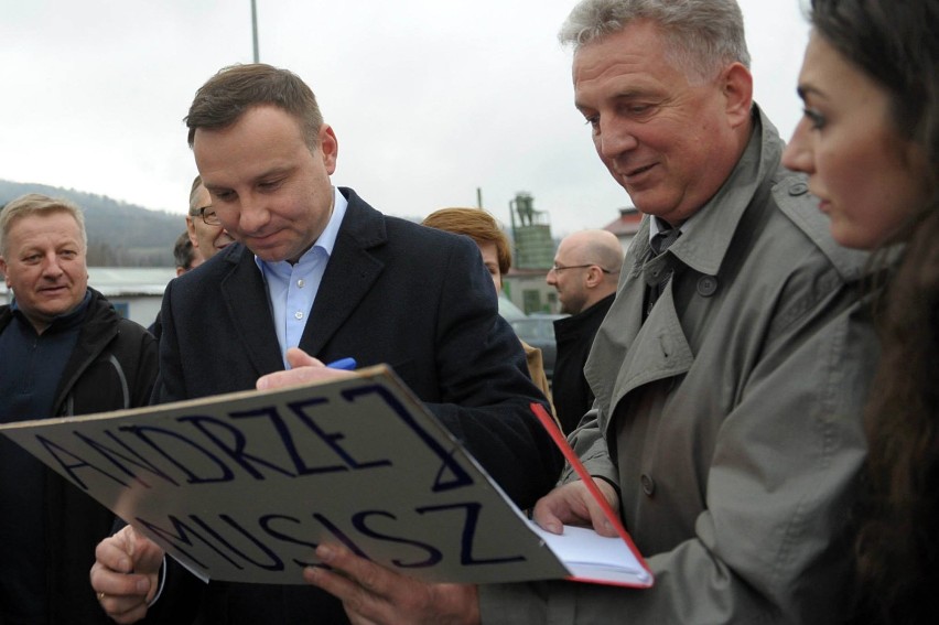 Andrzej Duda w Milówce. Kandydat na prezydenta zrobił... zakupy [ZDJĘCIA]