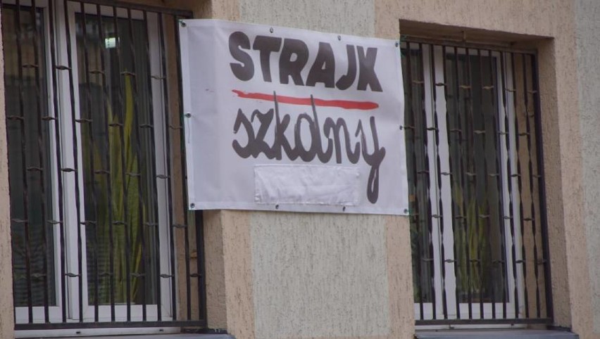 Strajk nauczycieli zawieszony. Komentarze związkowców z powiatu sławieńskiego