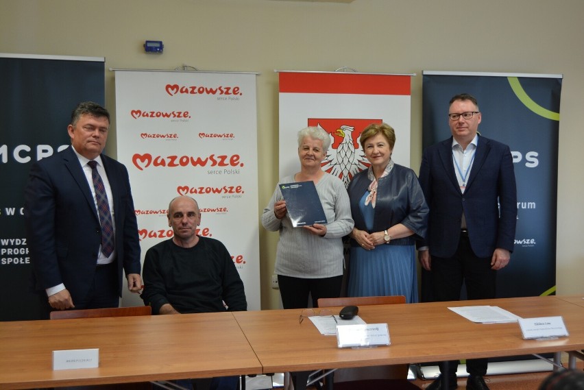 W Ostrołęce powstanie Dzienny Dom Pobytu dla osób z chorobami otępiennymi. 26.04.2023 podpisano umowę na dofinansowanie