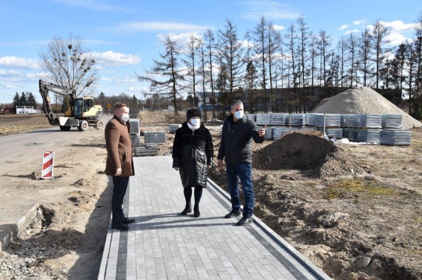 Budowa drogi w Śliwicach prowadzona jest już pełną parą