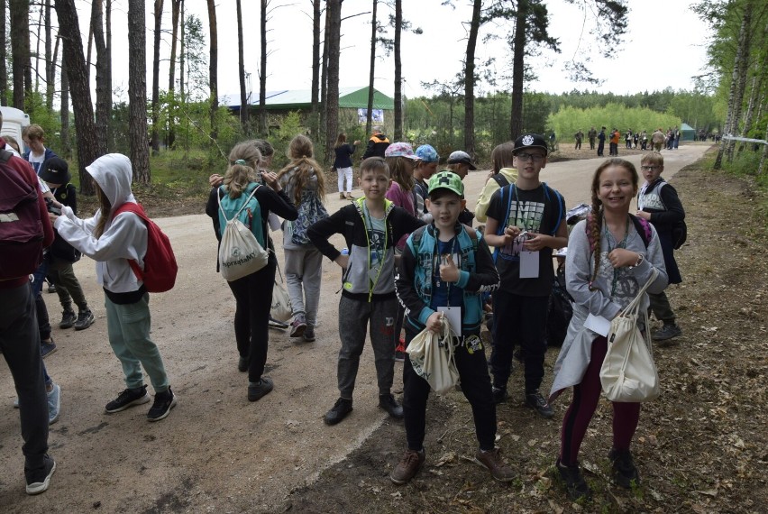 Para prezydencka zainaugurowała akcję „sprzątaMY” w leśnictwie Staropol koło Skierniewic