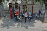 Moda w Kraśniku. Takie codzienne stylizacje uchwyciły kamery Google Street View. Czy kraśniczanie znają się na modzie?