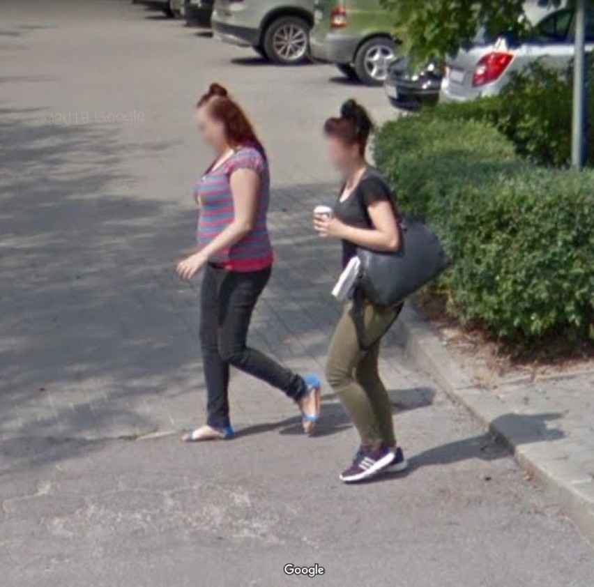 Moda w Kraśniku. Takie codzienne stylizacje uchwyciły kamery Google Street View. Czy kraśniczanie znają się na modzie?