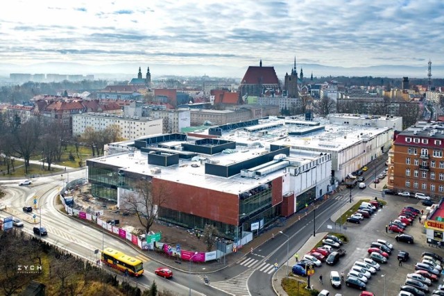 Galeria Dekada Nysa znajduje się w ścisłym centrum miasta.