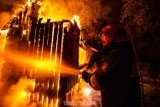 Strażak-fotograf. Z aparatem za kulisami wypadków i pożarów. "Ludzkie dramaty są w tej służbie codziennością" [ZDJĘCIA]