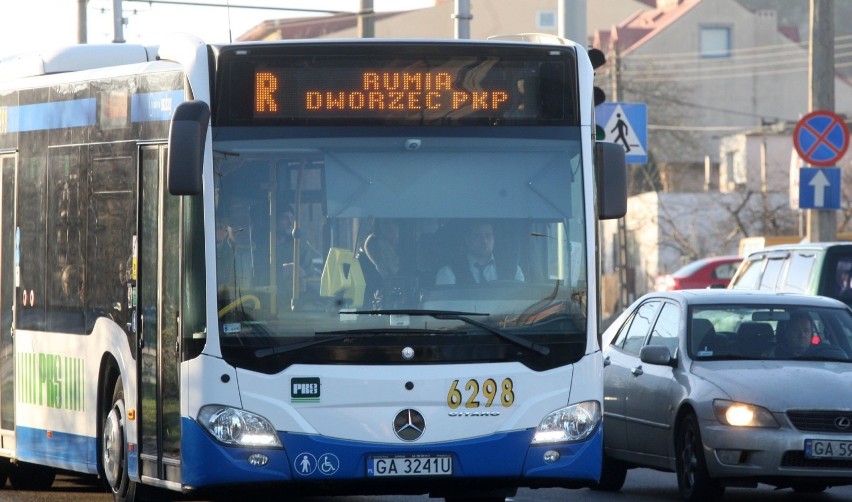 Gdynia: Kierowcy autobusów i trolejbusów boją się koronawirusa, ale nie ma zgody na dodatkowe środki bezpieczeństwa. Będzie paraliż kursów?