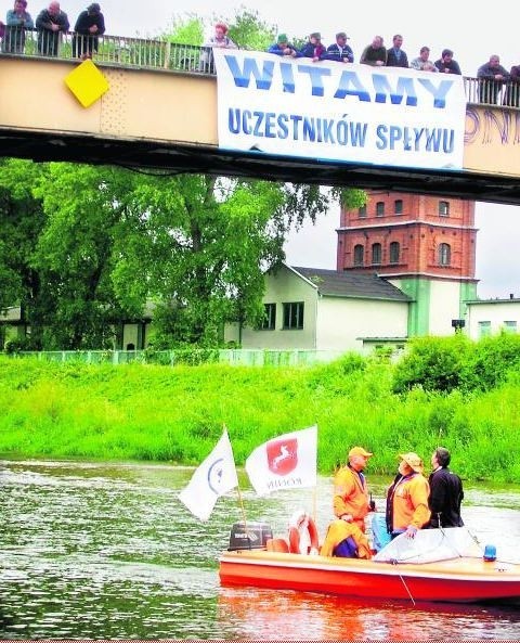 Kładka zostanie zdemontowana, więc na Starówkę dojście jedynie mostem Warszawskim