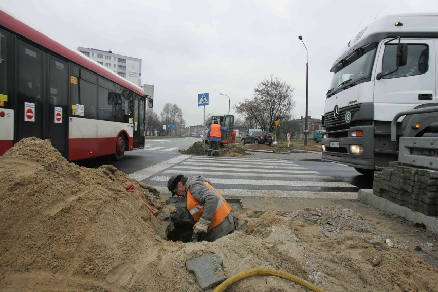 Sosnowiec: Światła na Grota Roweckiego z opóźnieniem