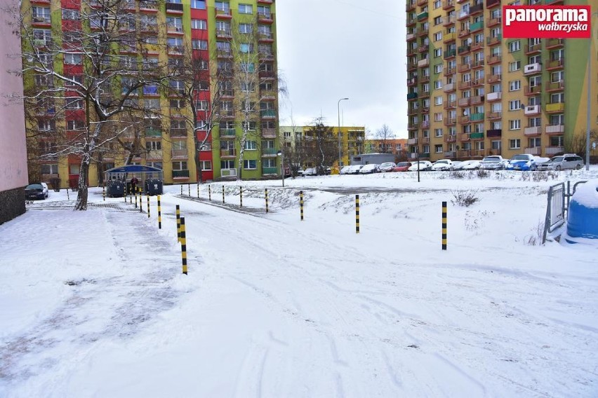 Wałbrzych: Lód na ulicach Michałowskiego i Malczewskiego 