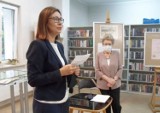 Inowrocław. Dr Lidia Wakuluk opowiadała w bibliotece o przeszłości Mątew. Prelekcji towarzyszyła wystawa materiałów z archiwum [zdjęcia]